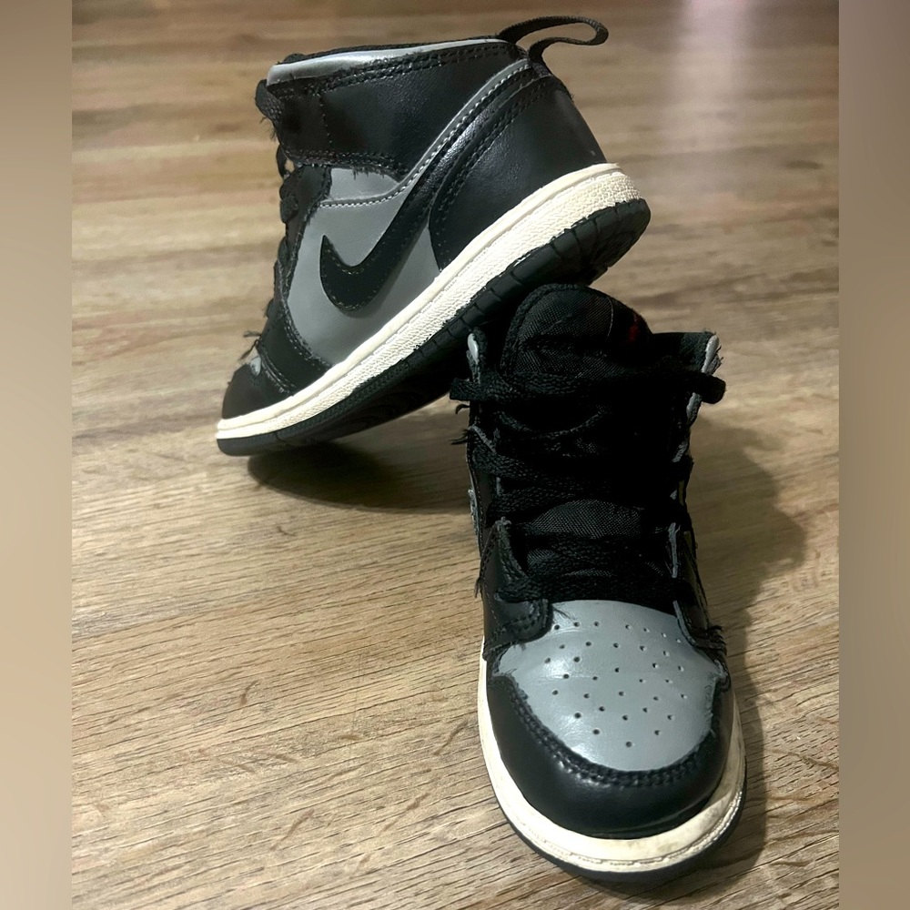 Nike Air Jordan 1 Mid